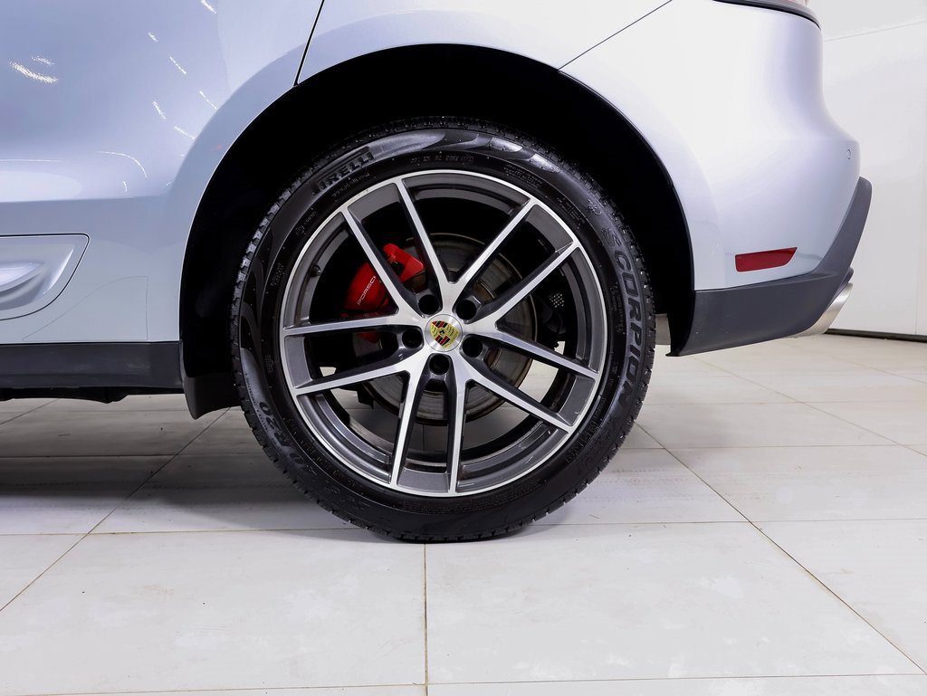 Certified 2023 Porsche Macan S w/ Premium Package Plus image 23