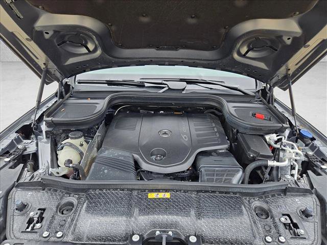Used 2025 Mercedes-Benz GLS 450 4MATIC image 23