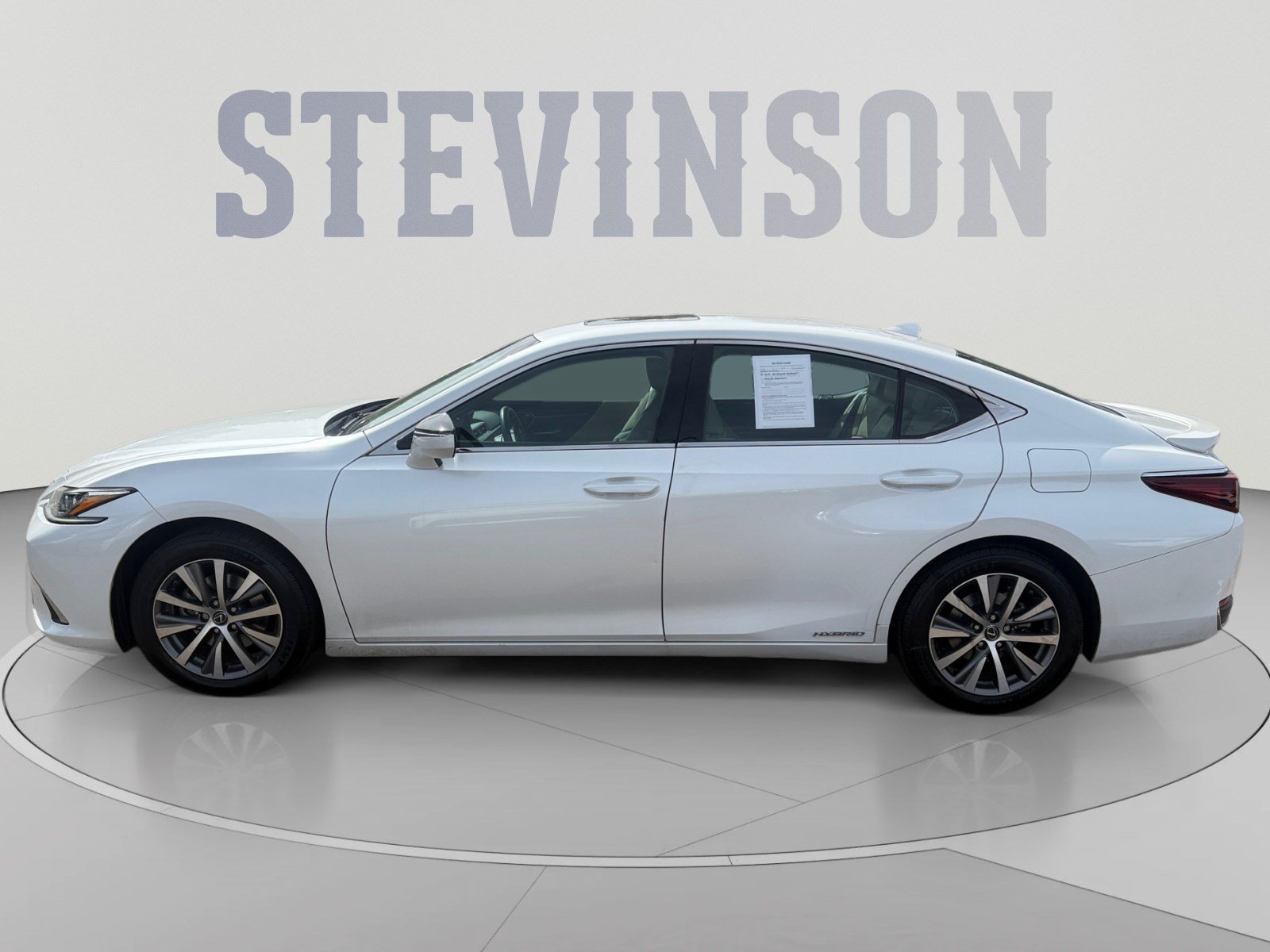 Used 2020 Lexus ES 300h w/ Premium Package FWD image 2