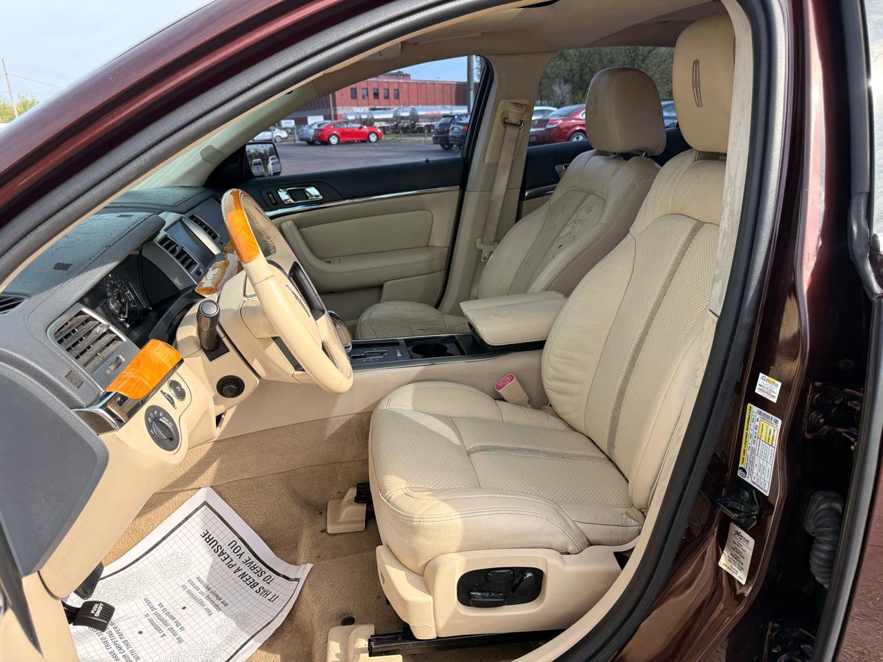 Used 2009 Lincoln MKS image 7