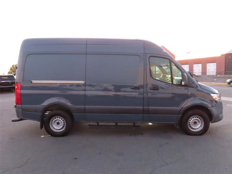 Used 2019 Mercedes-Benz Sprinter 144 image 9