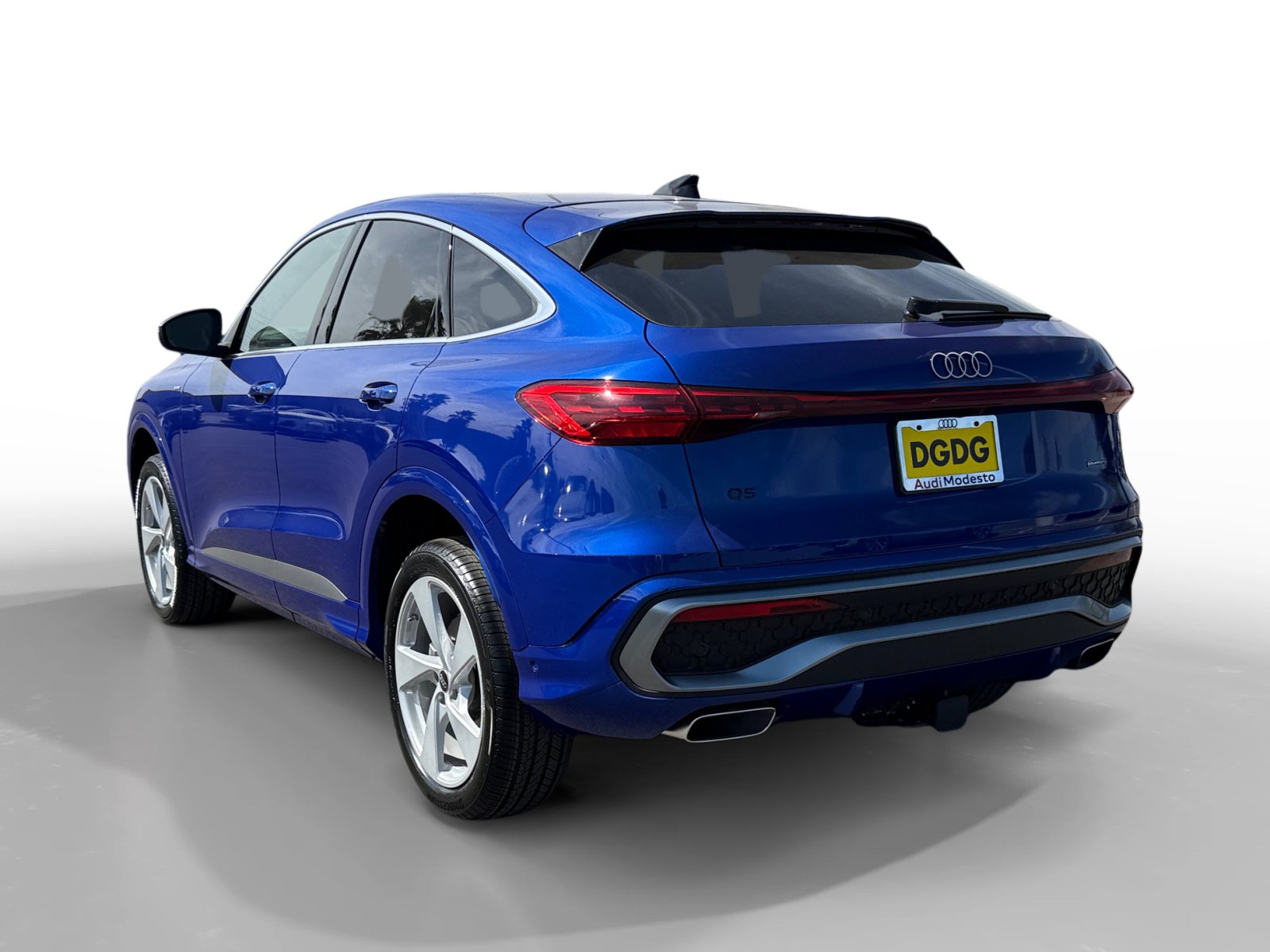 New 2026 Audi Q5 Premium Plus AWD/4WD image 3