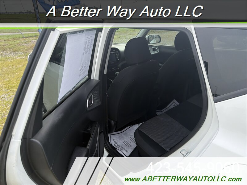 Used 2021 Kia Soul LX FWD image 8