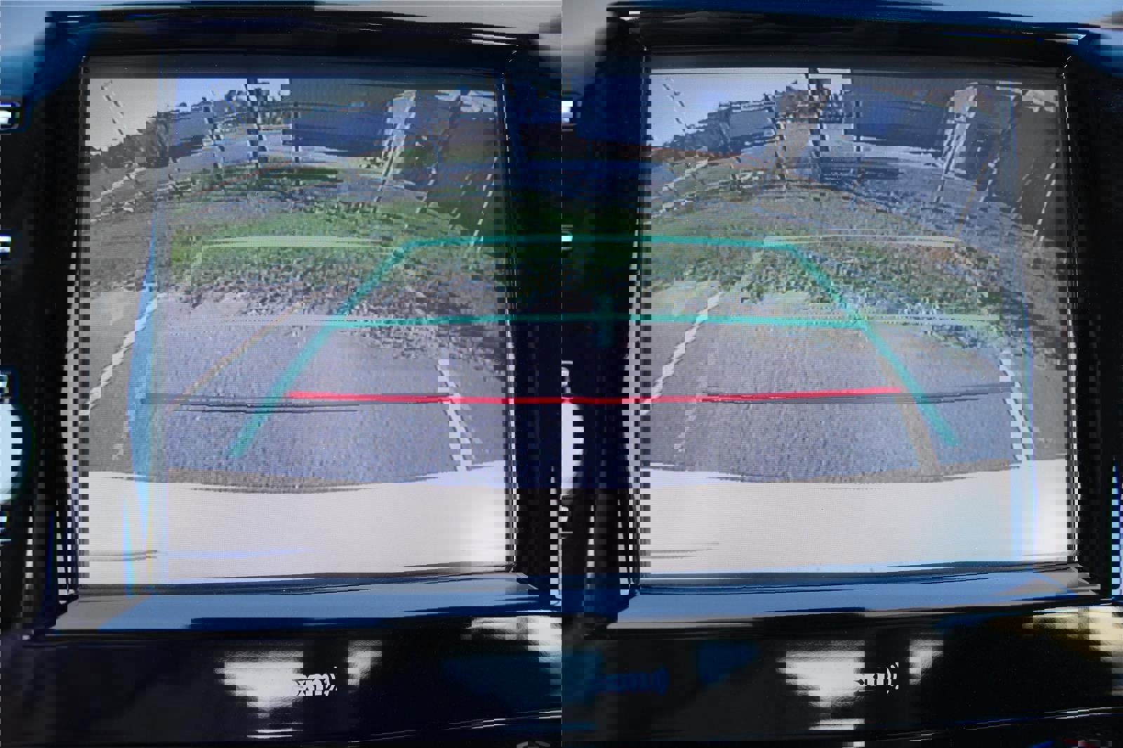 Used 2020 Toyota Camry LE image 31