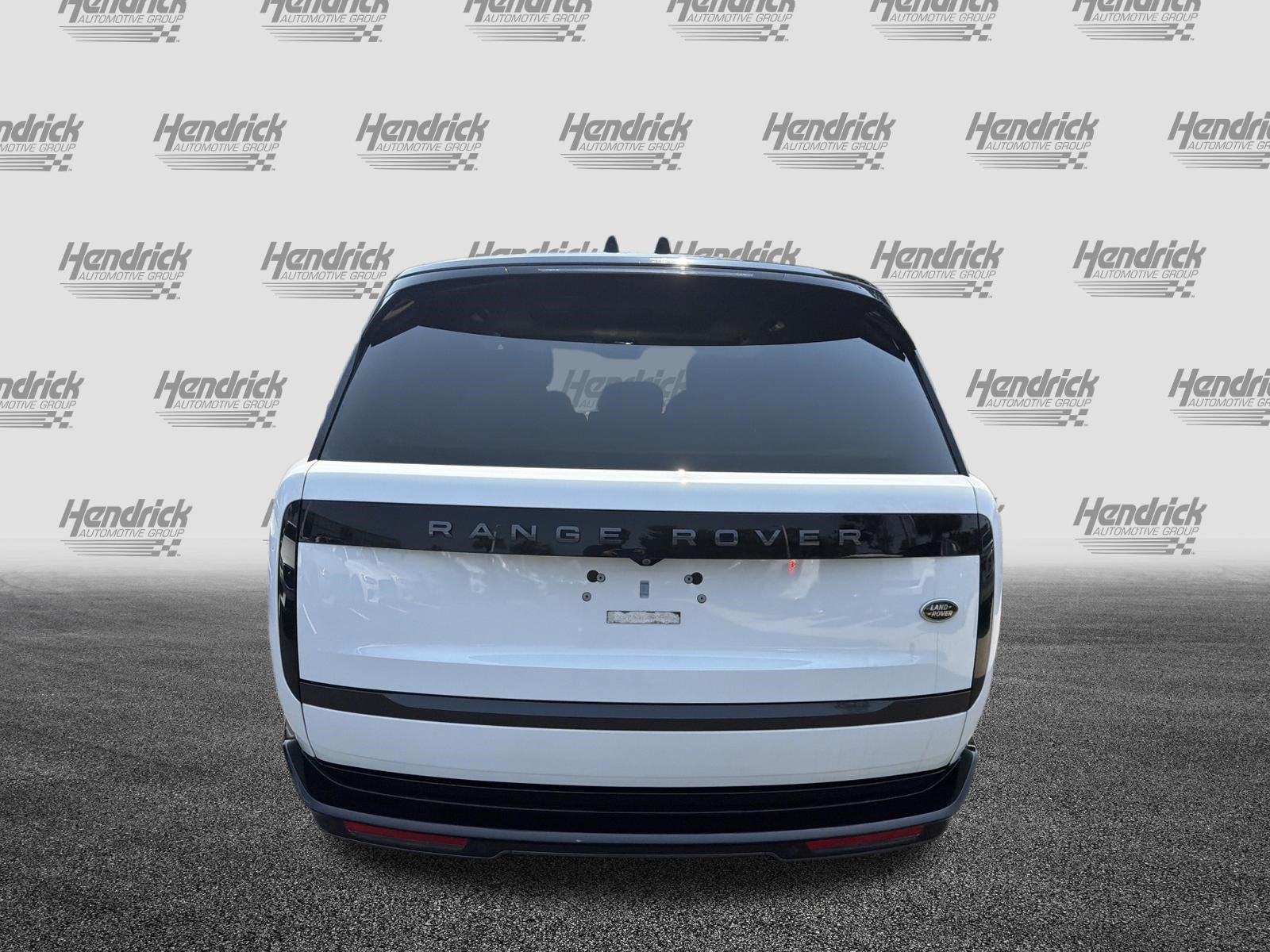 Used 2022 Land Rover Range Rover SE AWD/4WD image 9