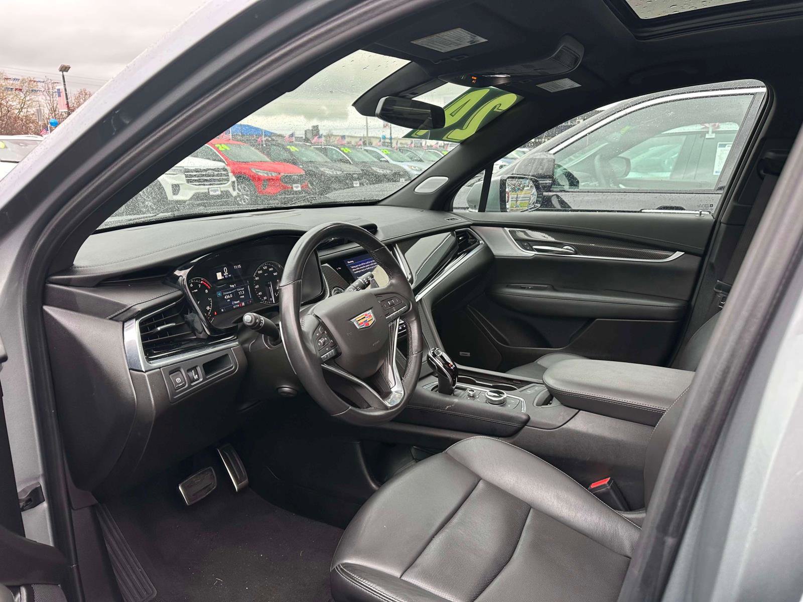 Used 2024 Cadillac XT6 Sport image 15