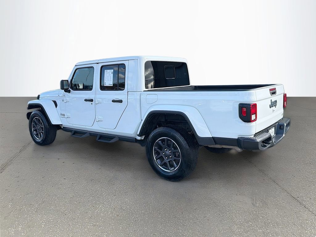 Used 2023 Jeep Gladiator Overland image 7