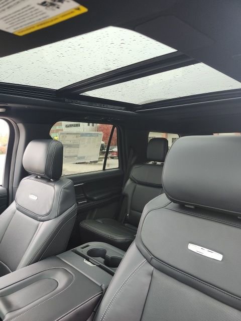 New 2025 Ford Expedition Platinum w/ Stealth Performance Package image 36