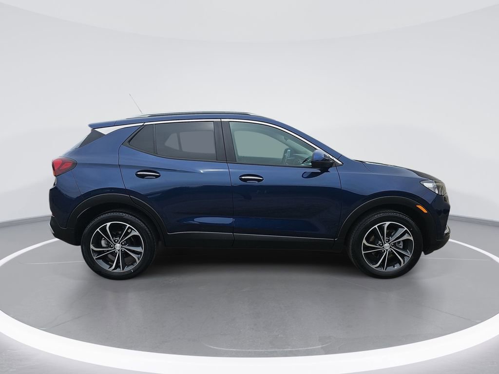 Certified 2023 Buick Encore GX Select FWD image 2