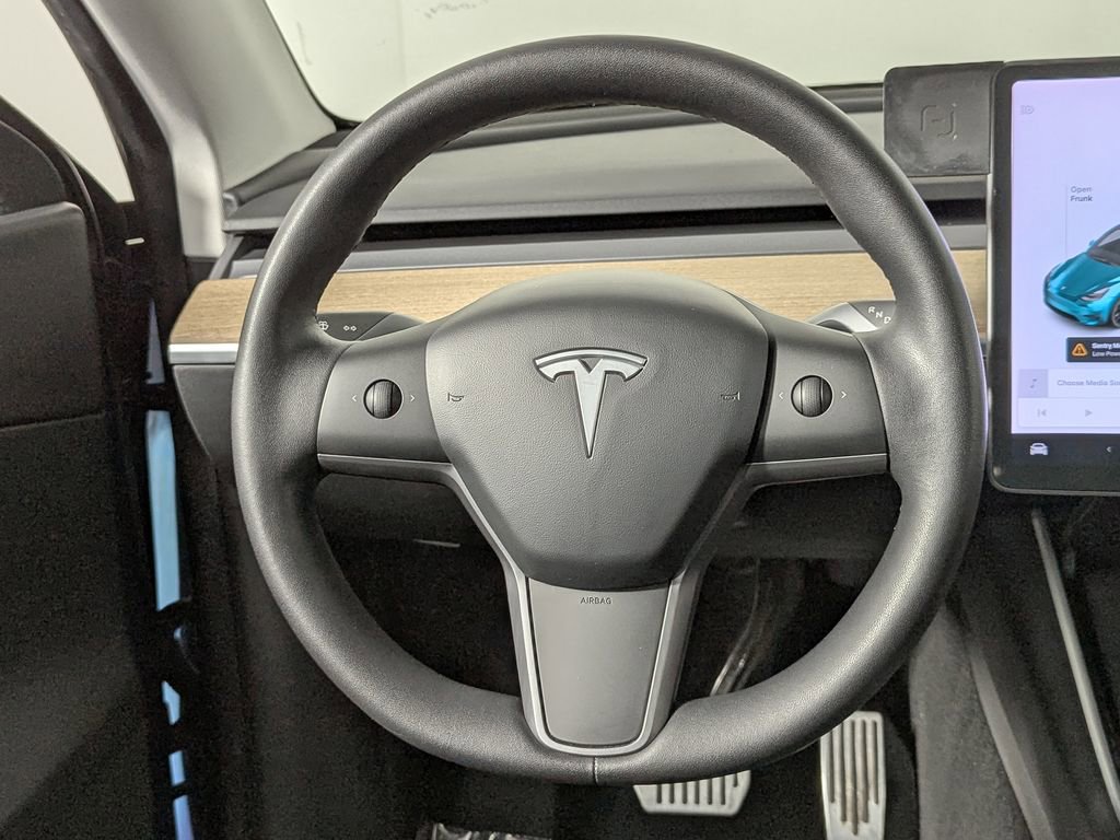 Used 2021 Tesla Model Y Long Range AWD/4WD image 28