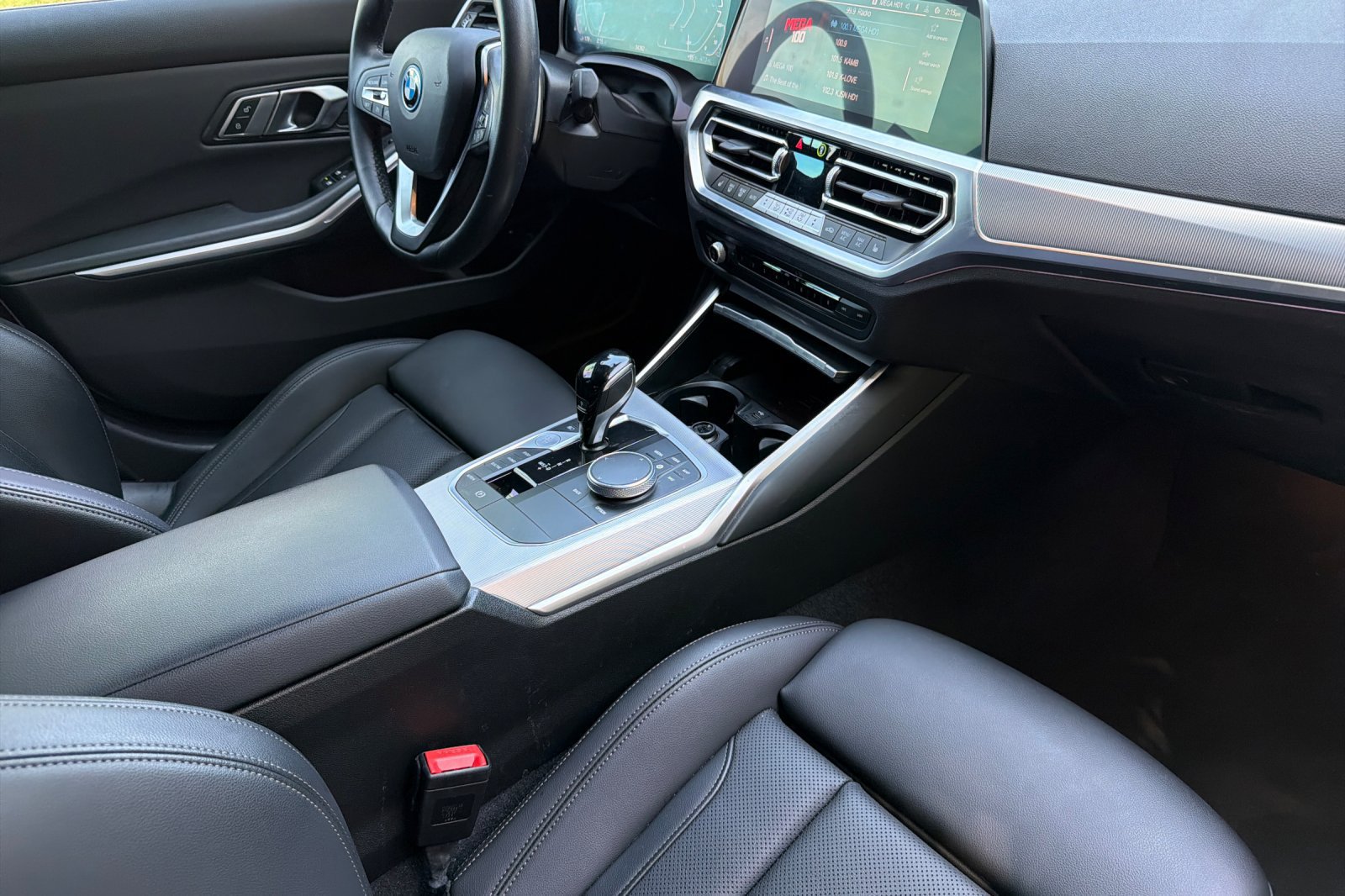 Used 2022 BMW 330e w/ Driving Assistance Package RWD image 12