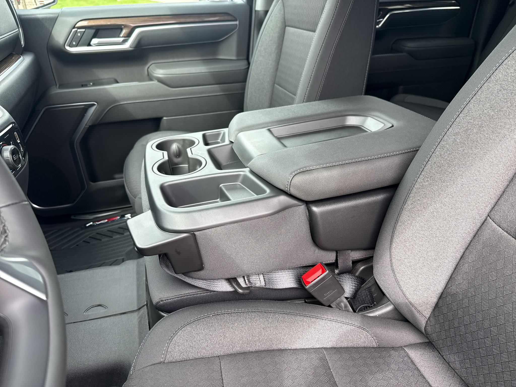 New 2026 Chevrolet Silverado 1500 LT w/ Z71 Off-Road Package AWD/4WD image 50