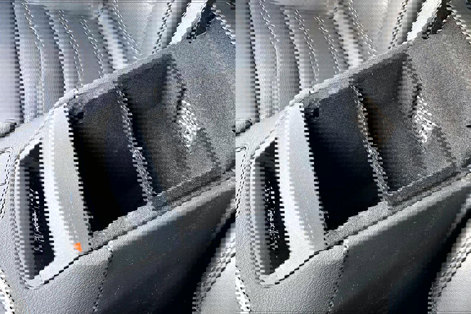 Used 2024 Cadillac XT6 Sport w/ Platinum Package image 34