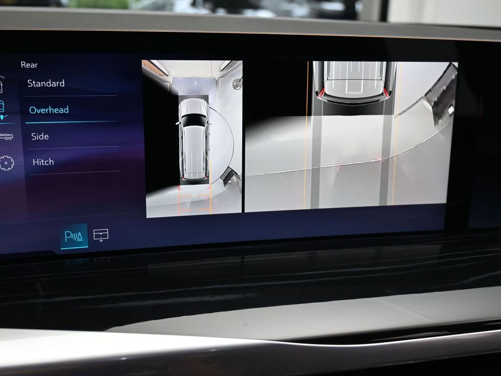 Used 2025 Cadillac Escalade ESV Sport w/ Touring Package image 22