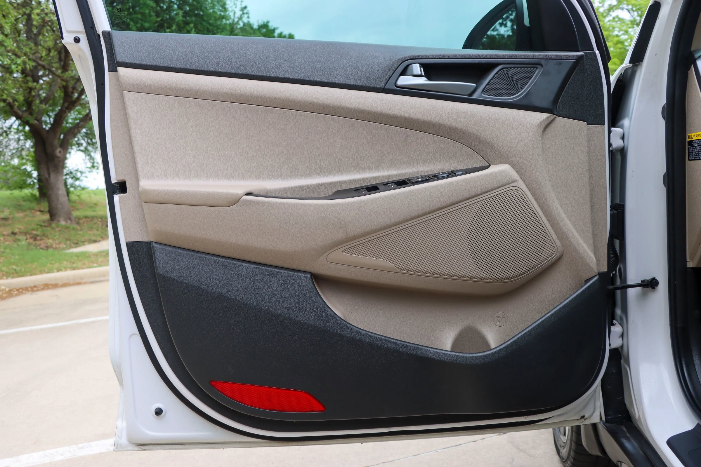 Used 2016 Hyundai Tucson Sport image 12