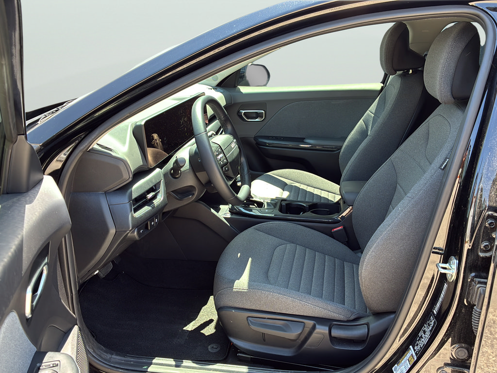 Certified 2025 Kia K4 EX FWD image 13