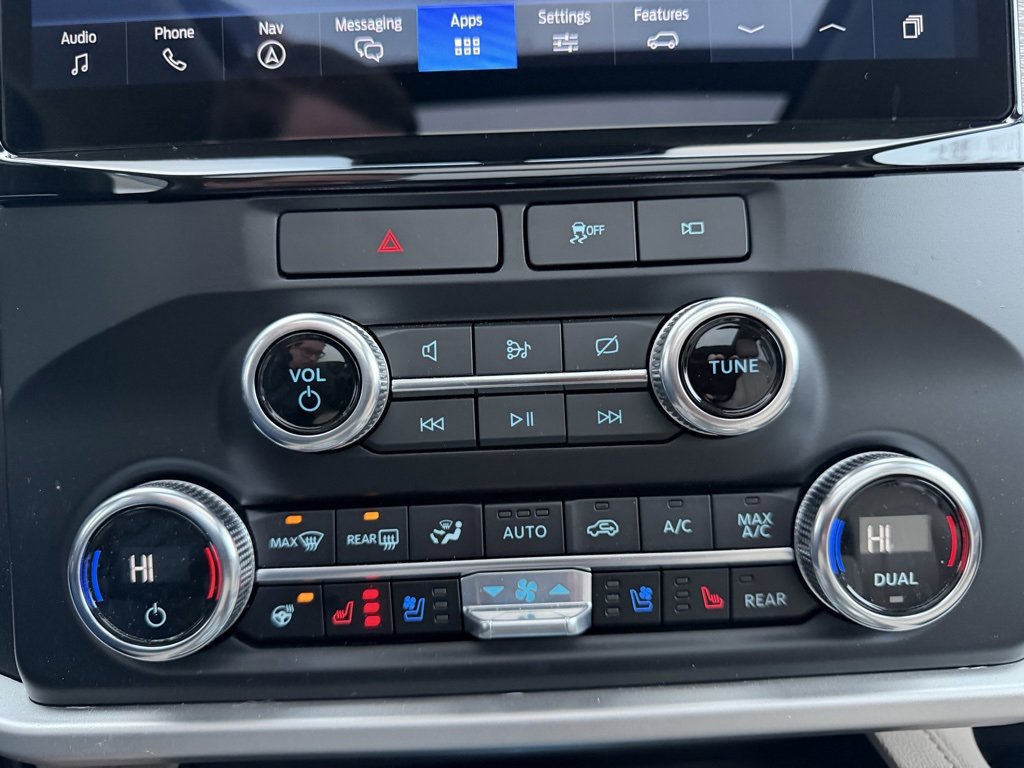 Used 2023 Ford Expedition Max Limited image 31