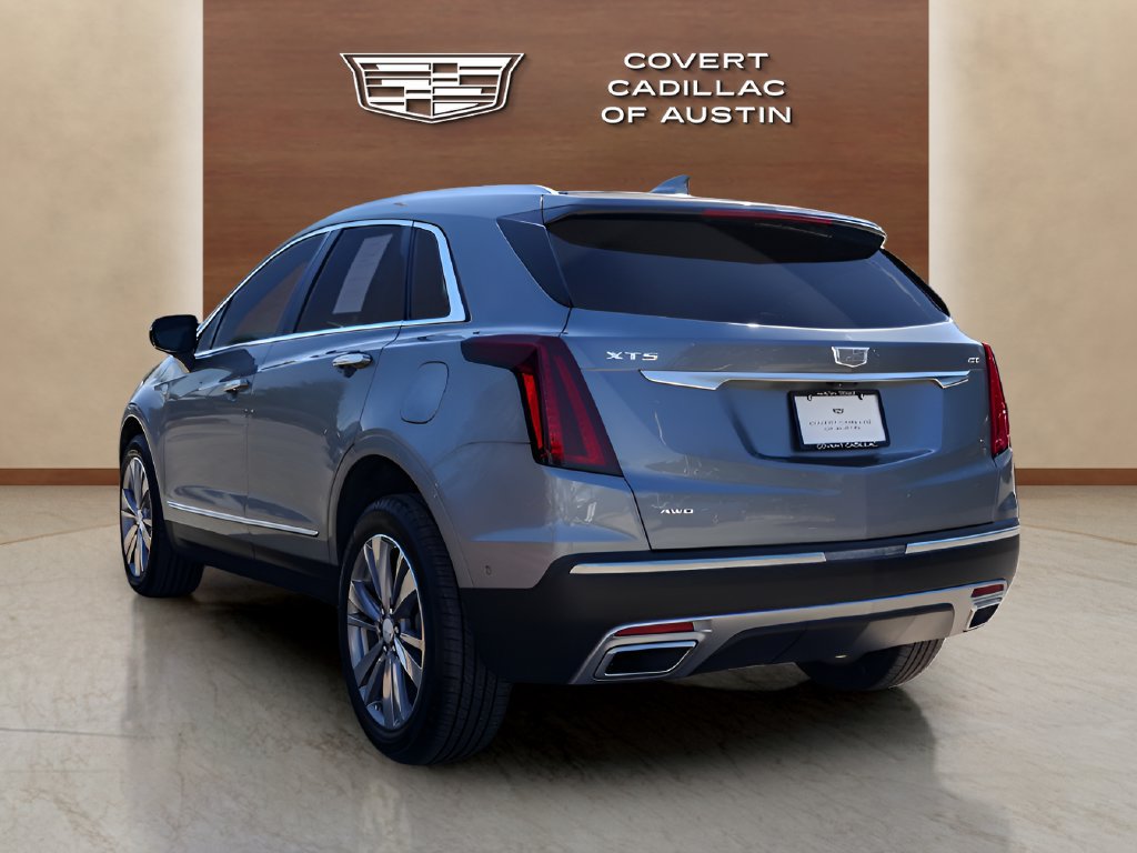 Certified 2022 Cadillac XT5 Premium Luxury w/ Technology Package AWD/4WD image 3