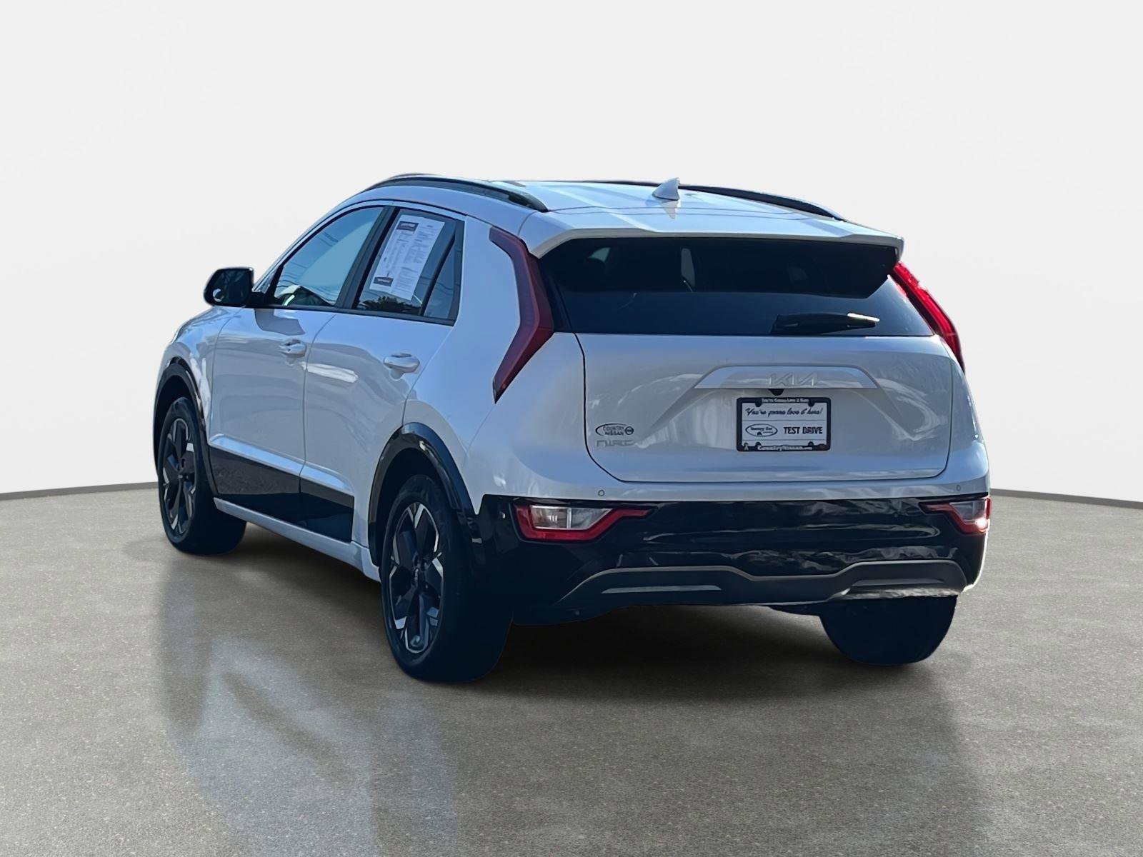 Used 2025 Kia Niro Wind w/ Wind Preserve Package image 7