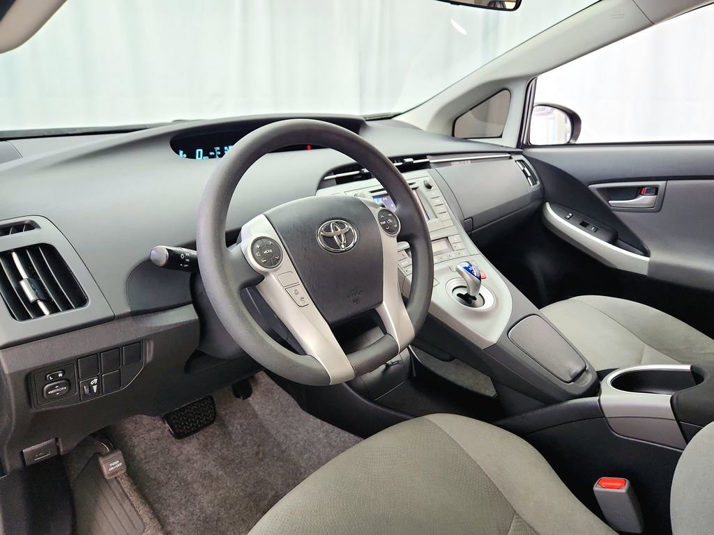 Used 2015 Toyota Prius Two FWD image 10