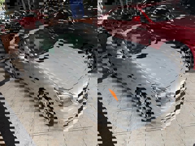 Used 2016 Mercedes-Benz SLK 300 image 2