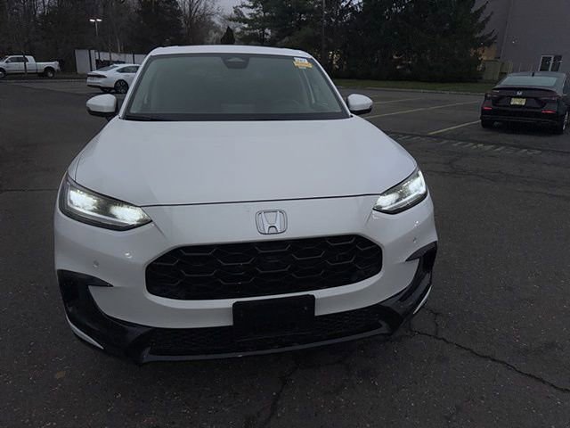 Used 2023 Honda HR-V EX-L image 2