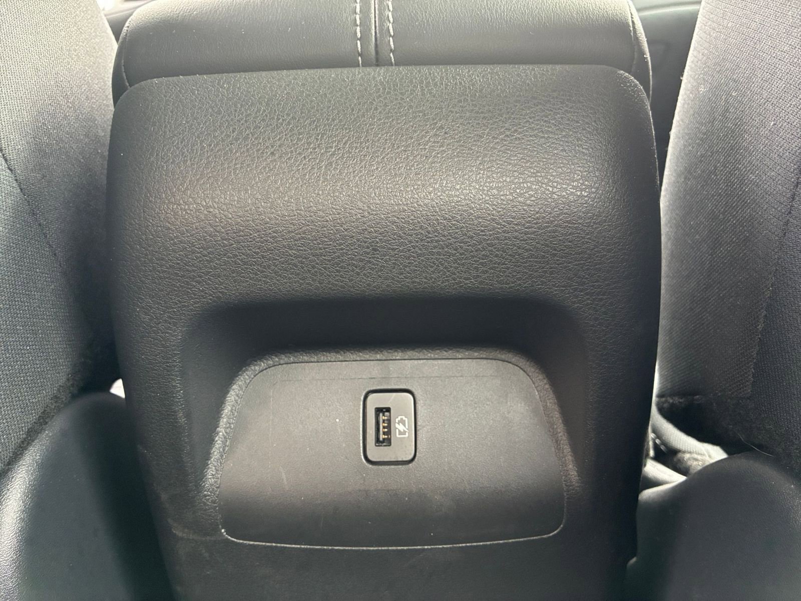 Used 2025 Nissan Sentra SV FWD image 22