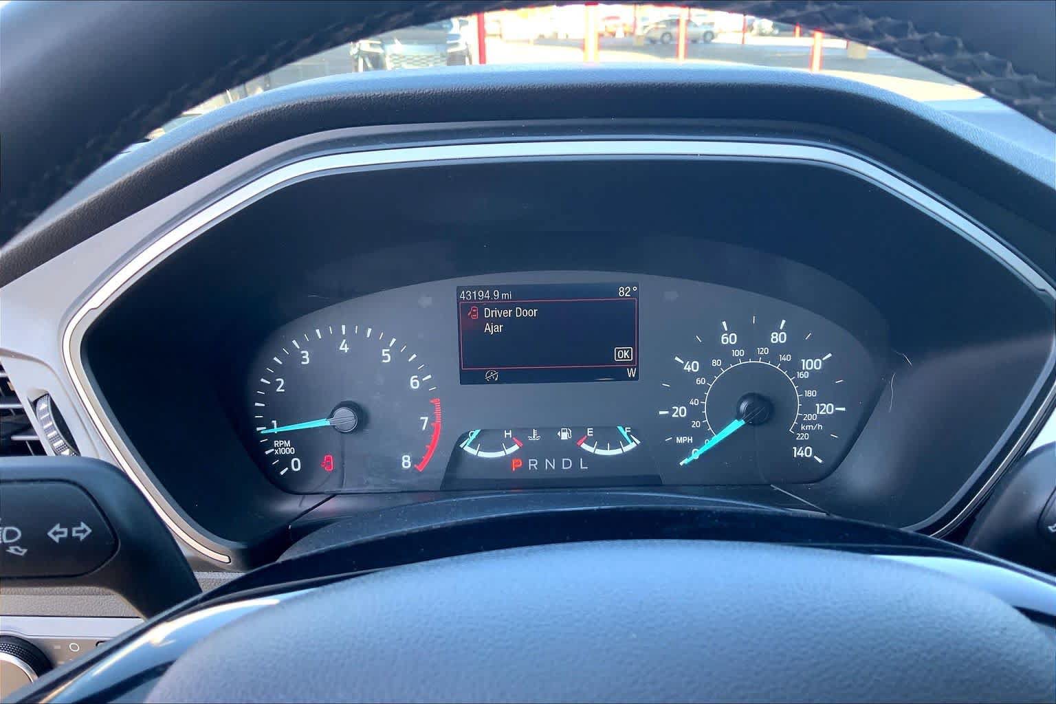 Used 2022 Ford Escape SE w/ SE Sport Appearance Package FWD image 26