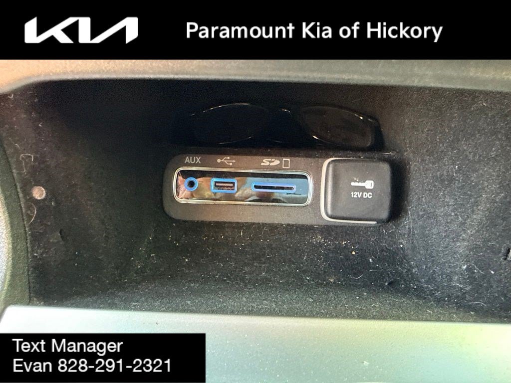 Used 2016 Jeep Grand Cherokee SRT AWD/4WD image 25
