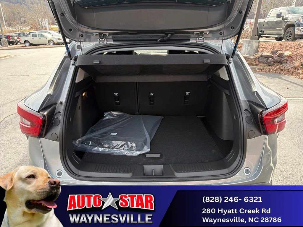 New 2025 Chevrolet Trax LT w/ LT Convenience Package image 5