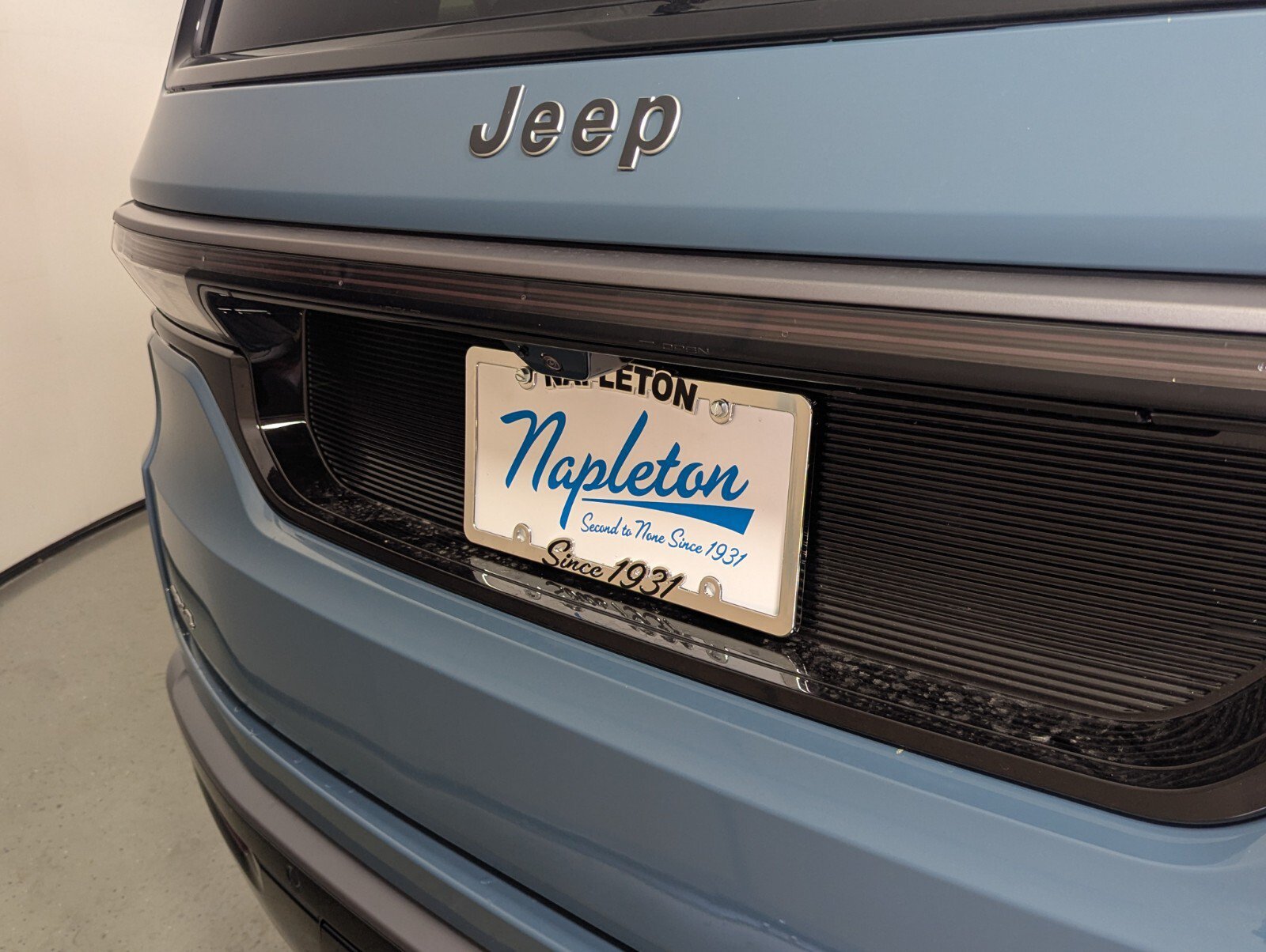 New 2026 Jeep Grand Wagoneer Limited w/ Premium Group II AWD/4WD image 9