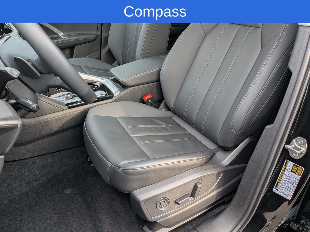 Used 2025 Audi Q5 Premium Plus w/ Premium Plus image 13