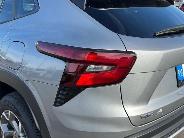 Certified 2025 Chevrolet Trax LT w/ LT Convenience Package image 13