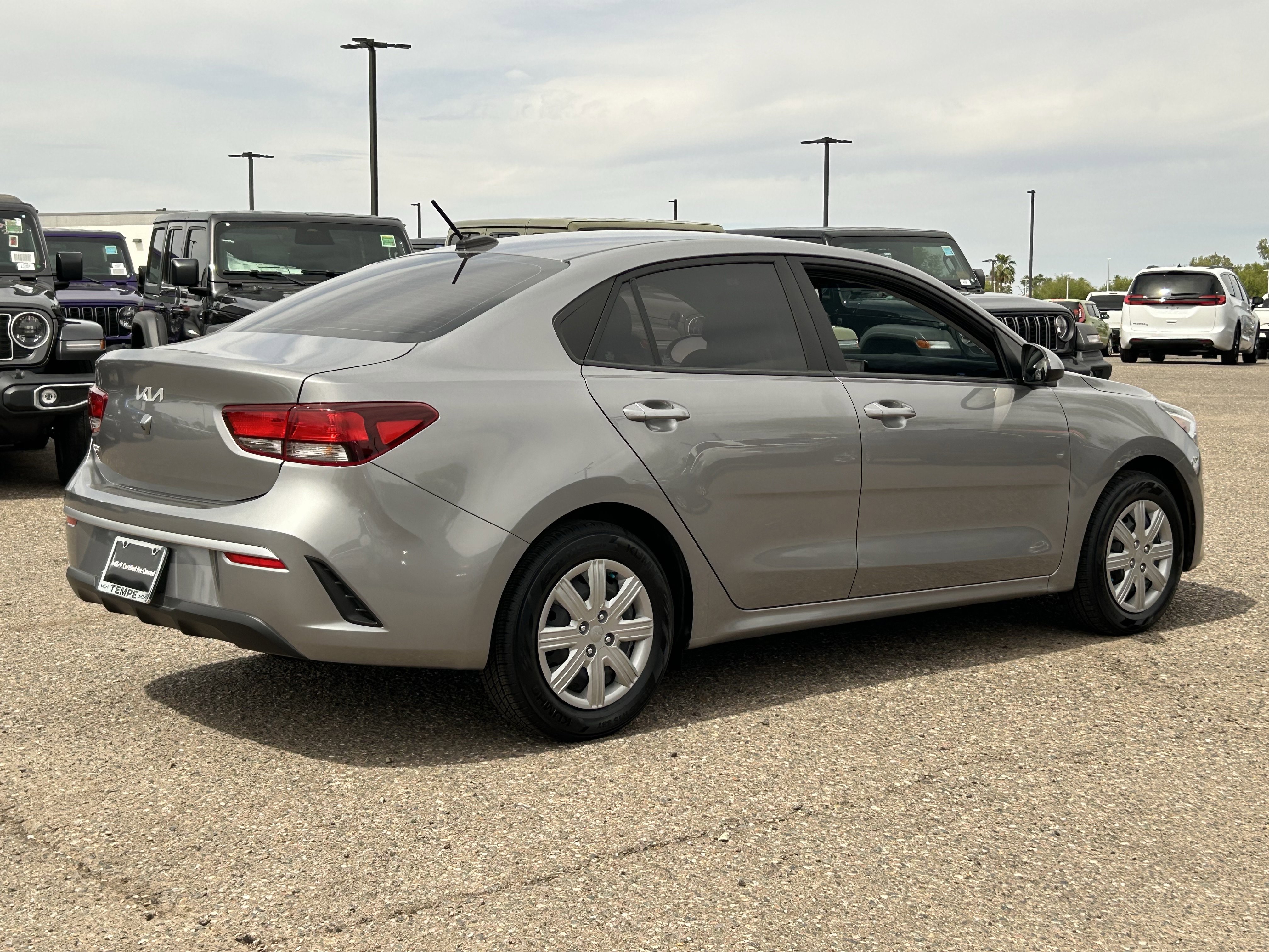 Used 2023 Kia Rio S image 5