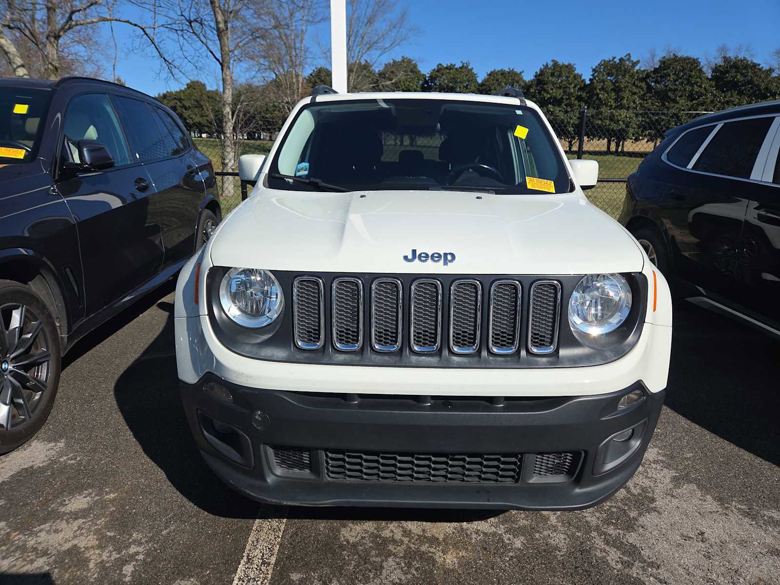 Used 2017 Jeep Renegade Latitude image 9