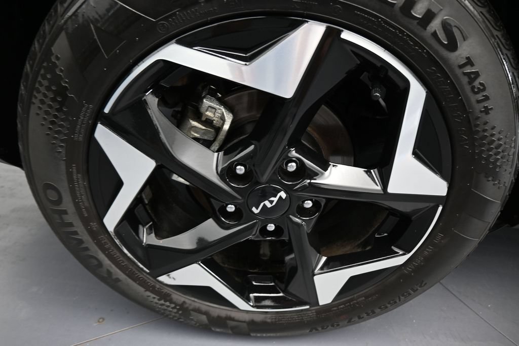 Used 2024 Kia Seltos EX FWD image 42