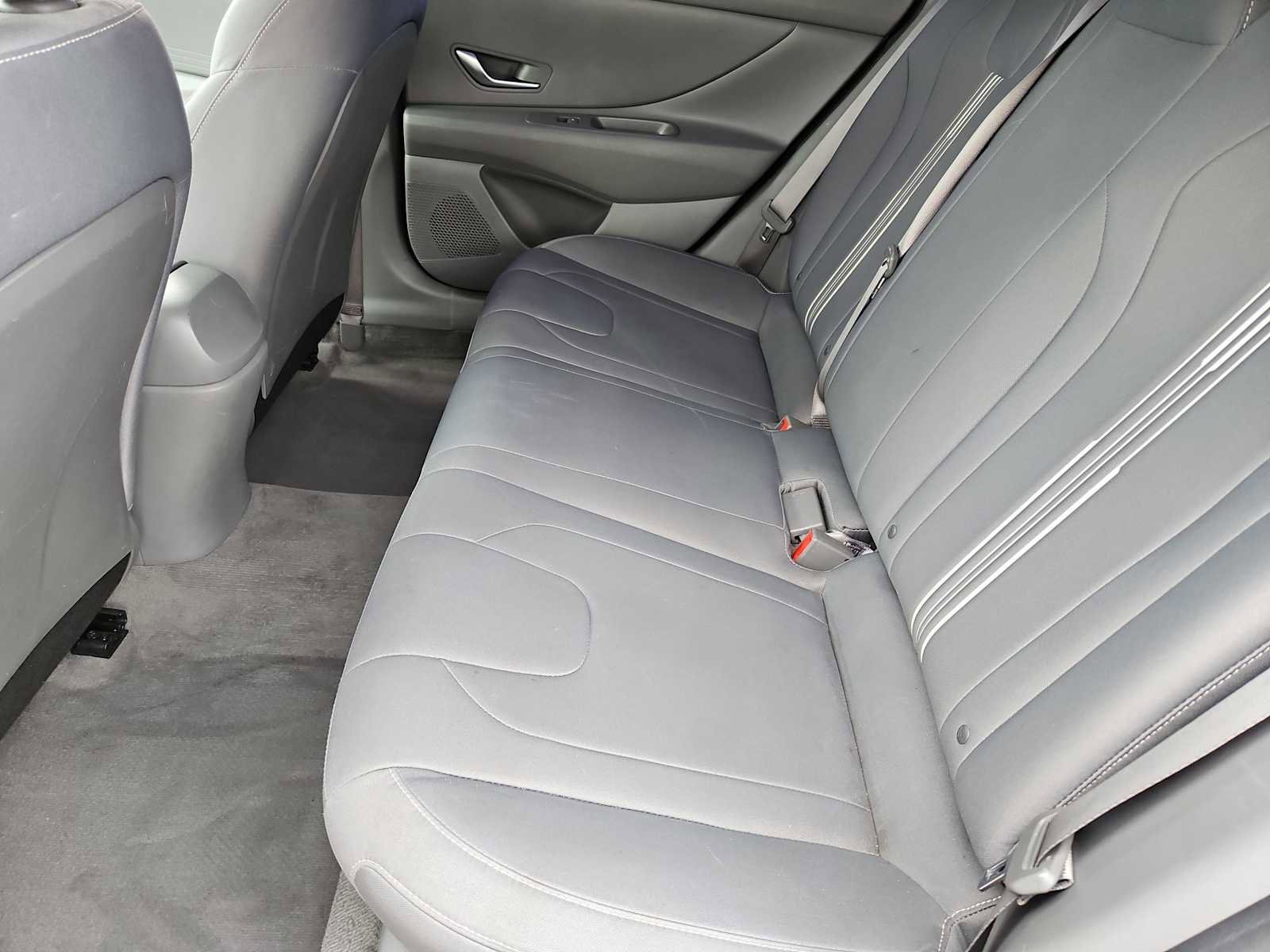 Certified 2023 Hyundai Elantra SEL w/ Preferred Accessory Package image 19