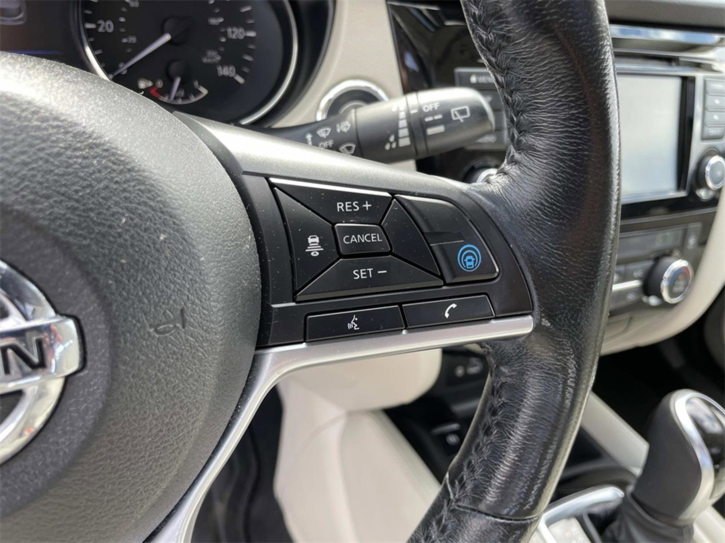Used 2019 Nissan Rogue Sport SL w/ Premium Package image 17