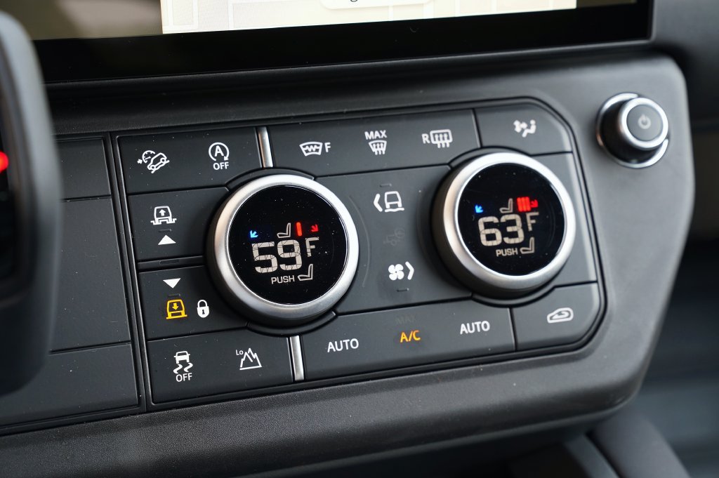 New 2026 Land Rover Defender 110 S AWD/4WD image 26
