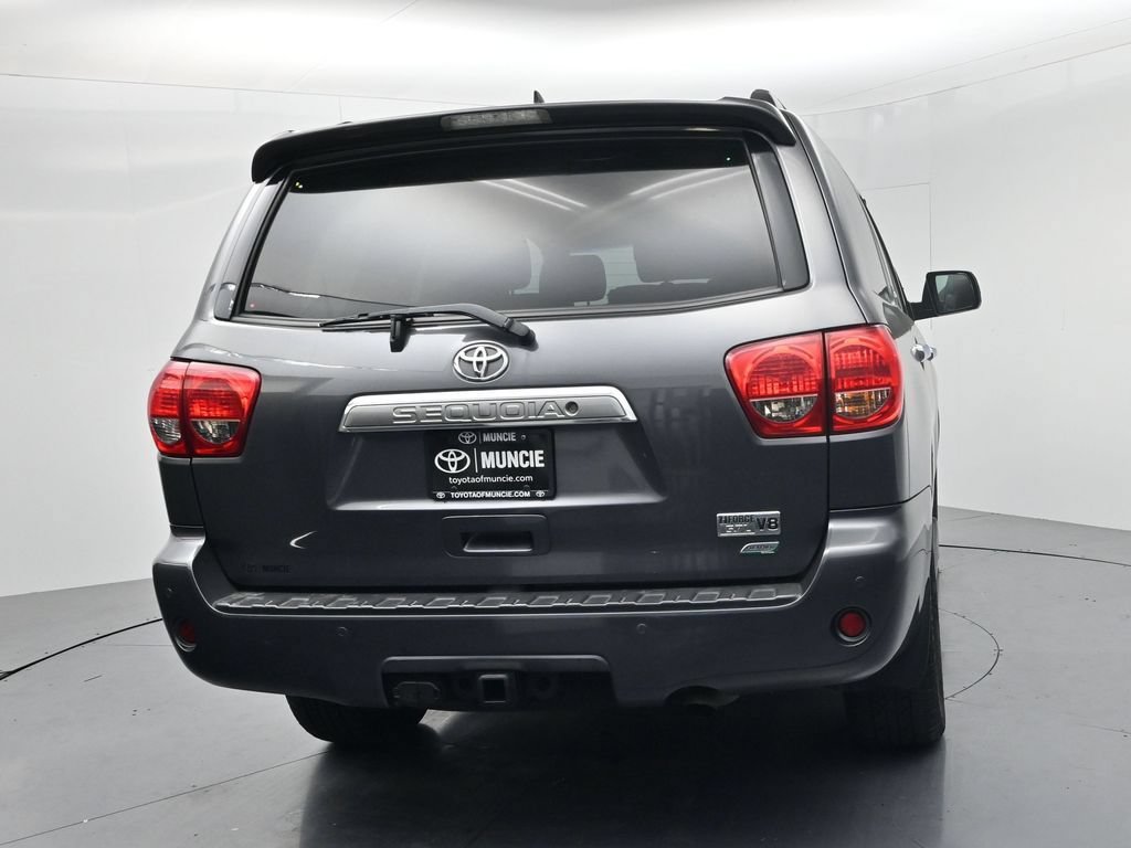 Used 2017 Toyota Sequoia Platinum AWD/4WD image 7