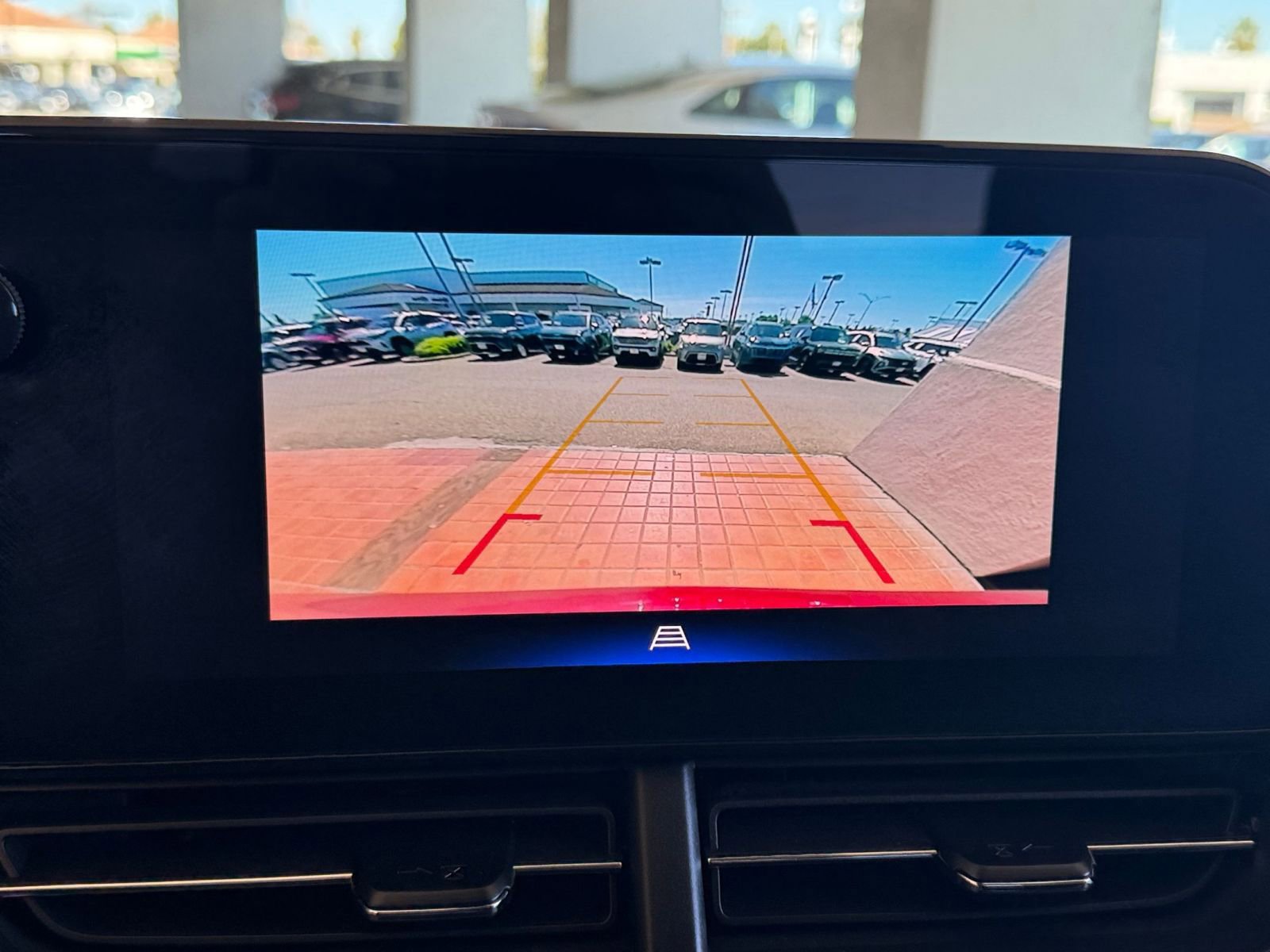 Used 2025 Chevrolet Trax LT image 24