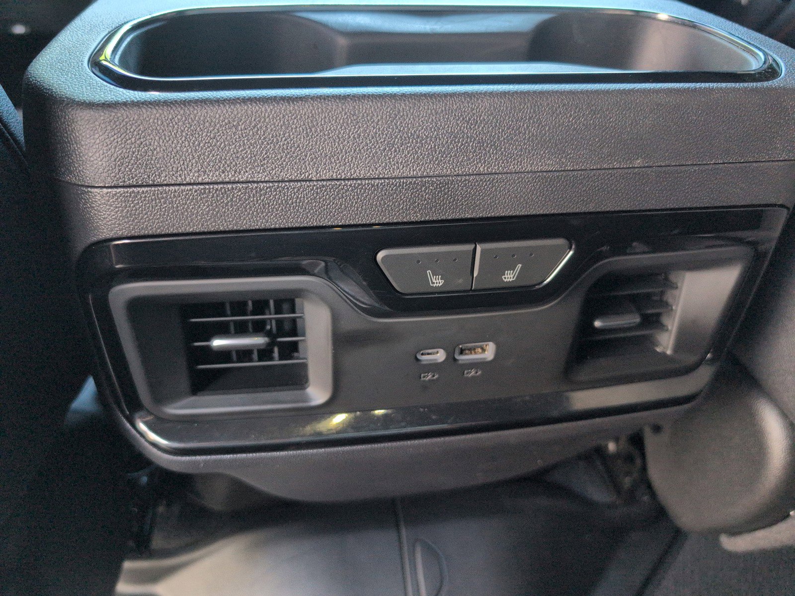 Used 2024 GMC Sierra 1500 AT4 w/ Technology Package image 34