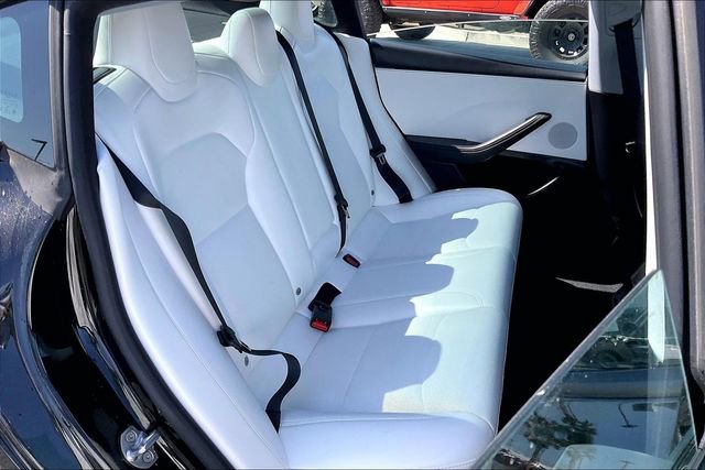 Used 2025 Tesla Model 3 Long Range RWD image 26