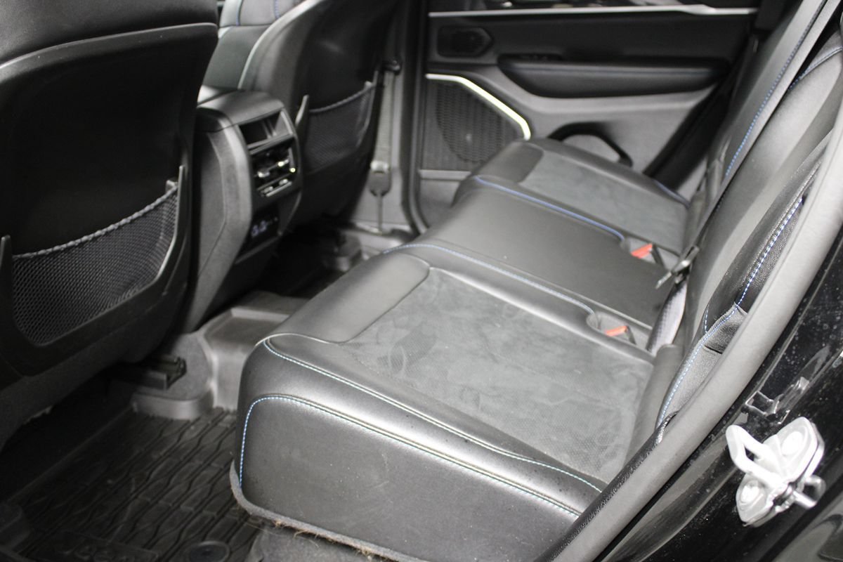 Used 2023 Jeep Grand Cherokee Trailhawk AWD/4WD image 29