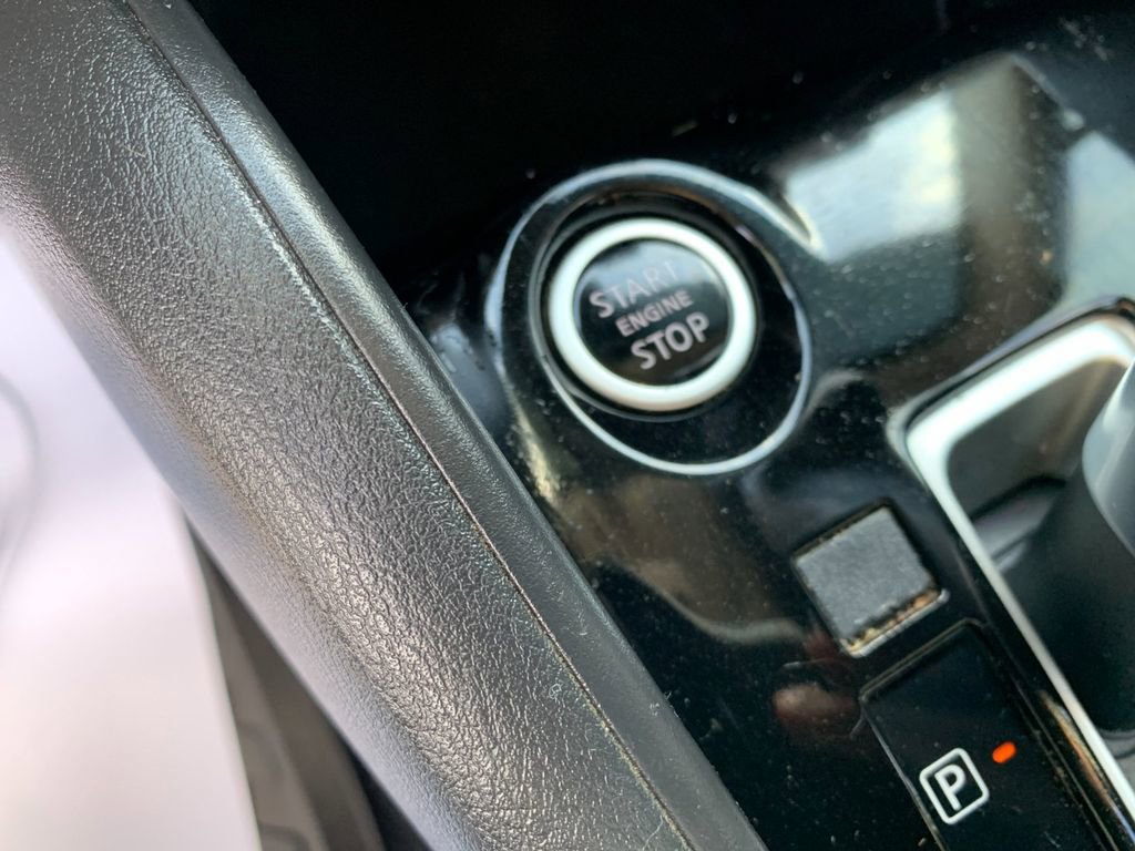 Used 2020 Nissan Versa SV image 25