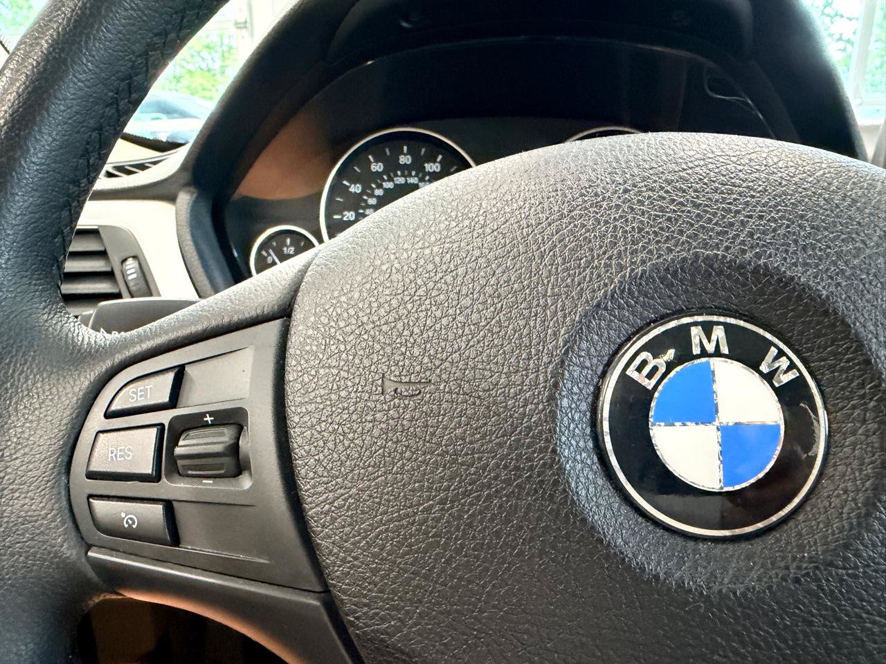 Used 2012 BMW 328i Sedan RWD image 31