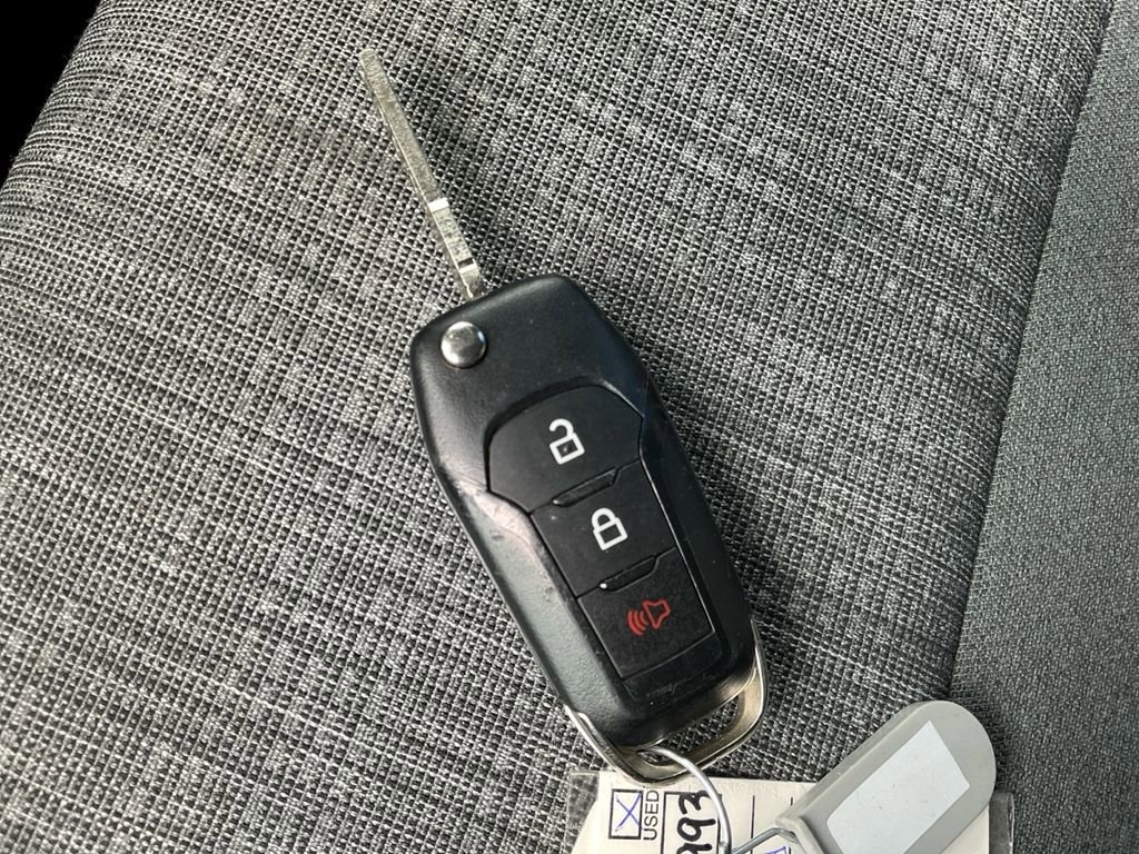 Used 2021 Ford F150 XLT image 35