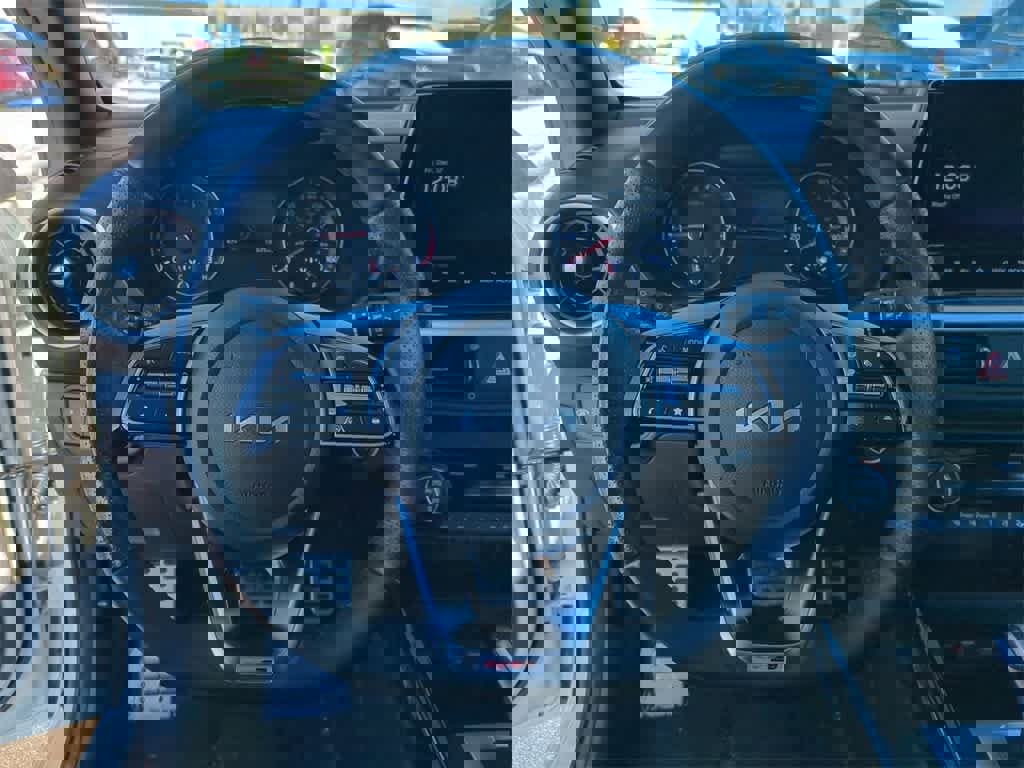 Used 2024 Kia Forte GT-Line w/ GT-Line Premium Package image 15