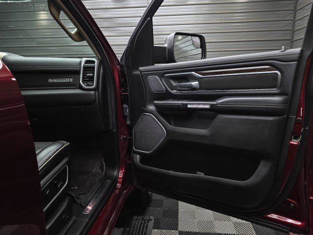 Used 2019 RAM 1500 Laramie AWD/4WD image 38