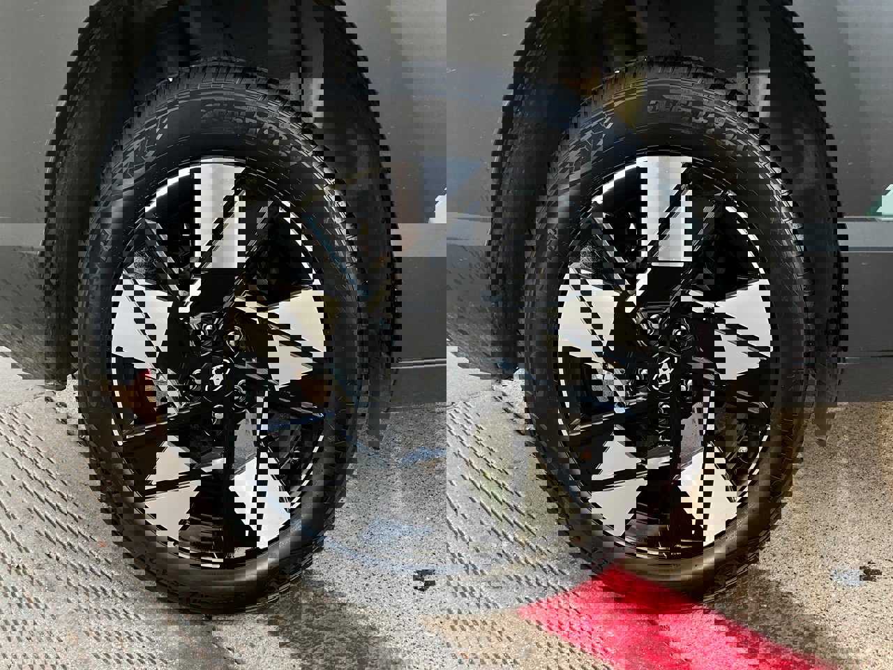 Used 2025 Hyundai Kona SEL image 9